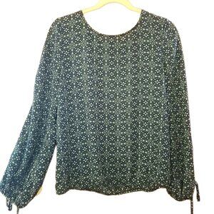 Finn & Grace Winter Floral Dress Shirt Navy Women's Blouse | Cold Moody Blues